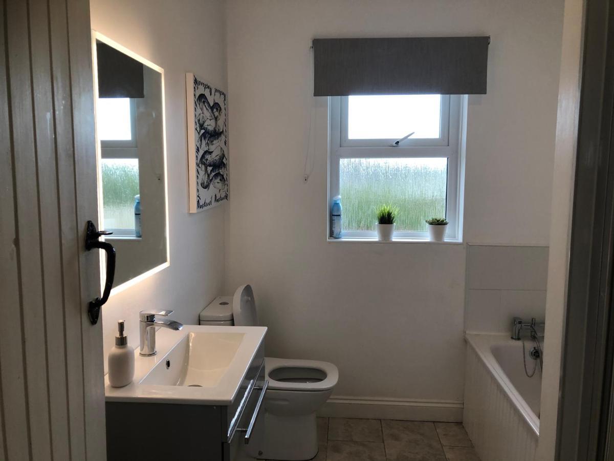 Nanny Willow'S Cottage Portballintrae Extérieur photo